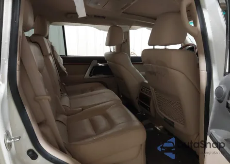 2013 Toyota Land Cruiser V8 из США, поврежденный, VIN JTMHY7AJ2D4018607